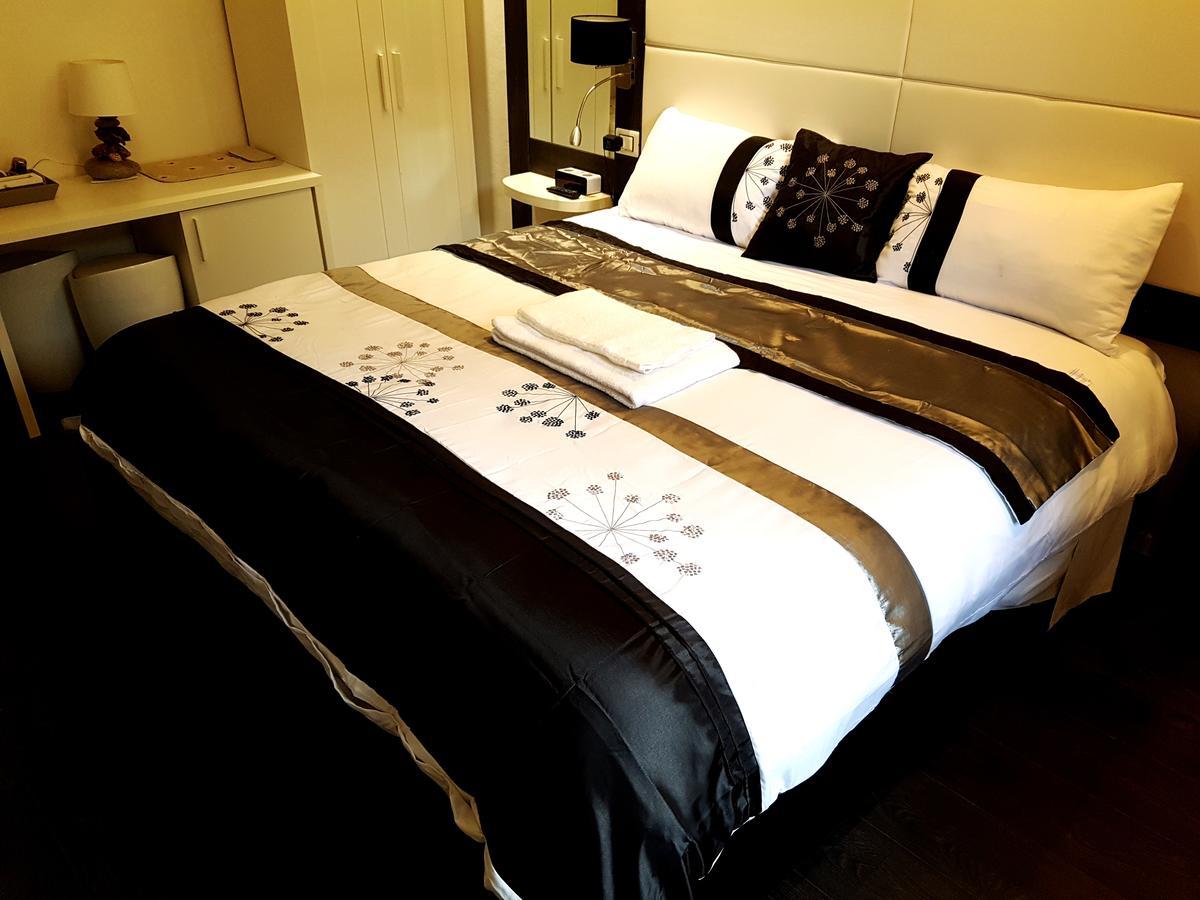 Bed and Breakfast Voyage Prive Deluxe La Spezia Exterior foto