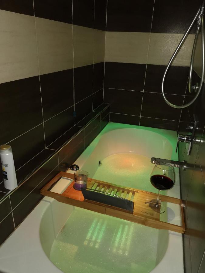 Bed and Breakfast Voyage Prive Deluxe La Spezia Exterior foto